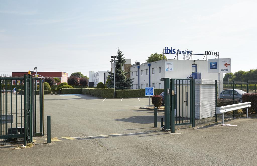 Ibis Budget Chartres Hotel Exterior photo